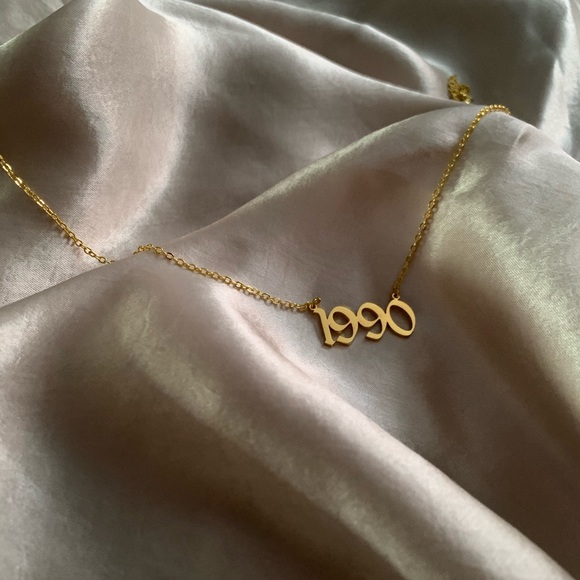 Winter Dunes Year Necklace - Picture 6 of 6